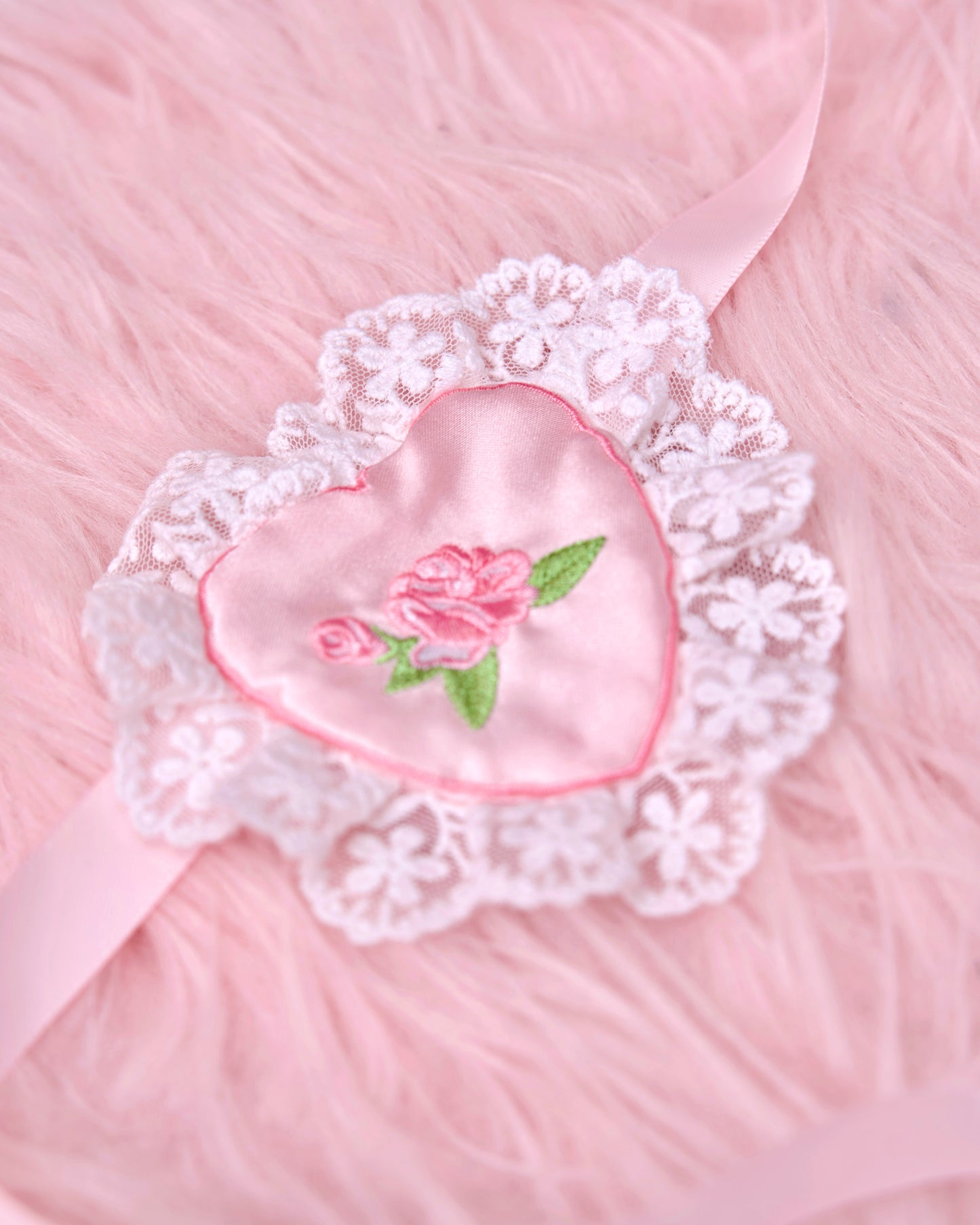 Sweetheart Rose Choker - Pink