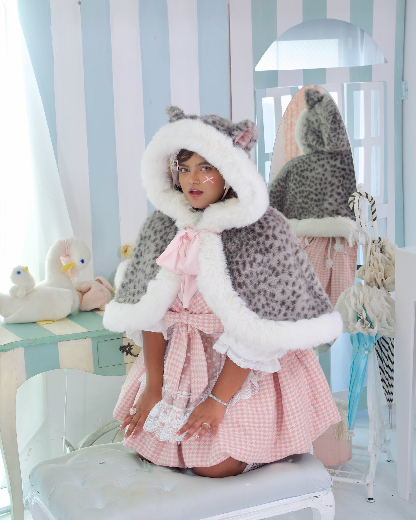 Little Kitten Cape - Grey // PREORDER
