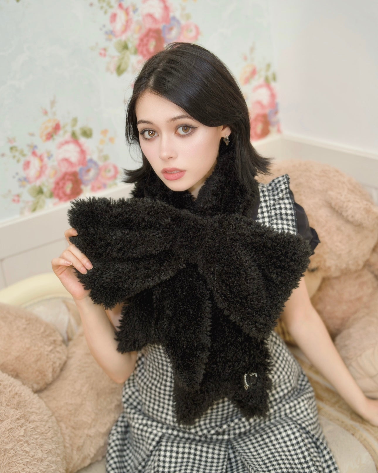 Fluffy Ribbon Scarf BLACK