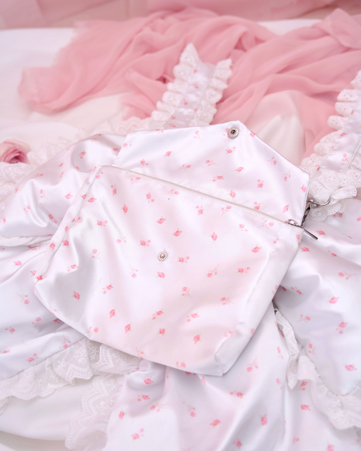 Sweet Rosette Bow Bag