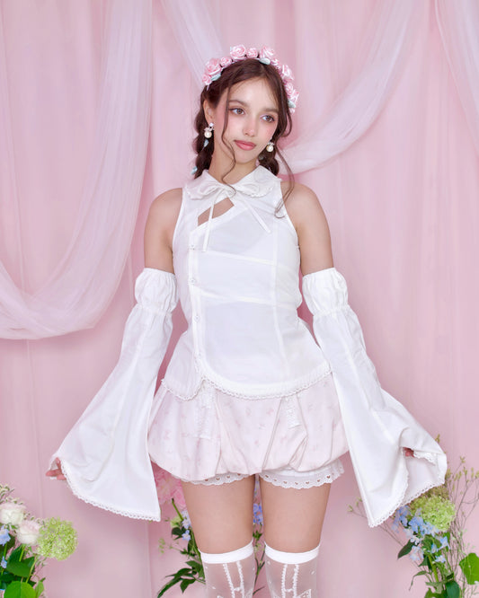 World is Mine Blouse - White // PREORDER