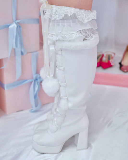 Snow Kitty Boots - White // PREORDER