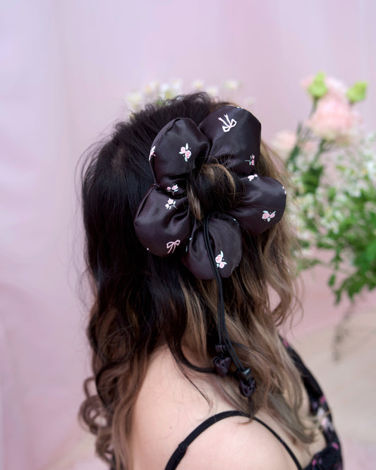 Your Little Flower Scrunchie - Black