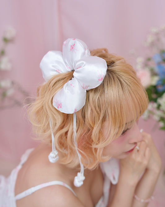 Your Little Flower Scrunchie - White