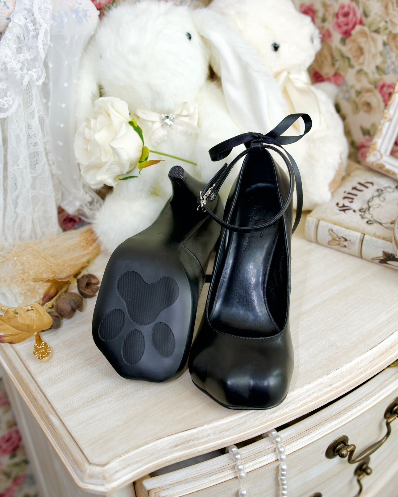 Kitty Heels BLACK