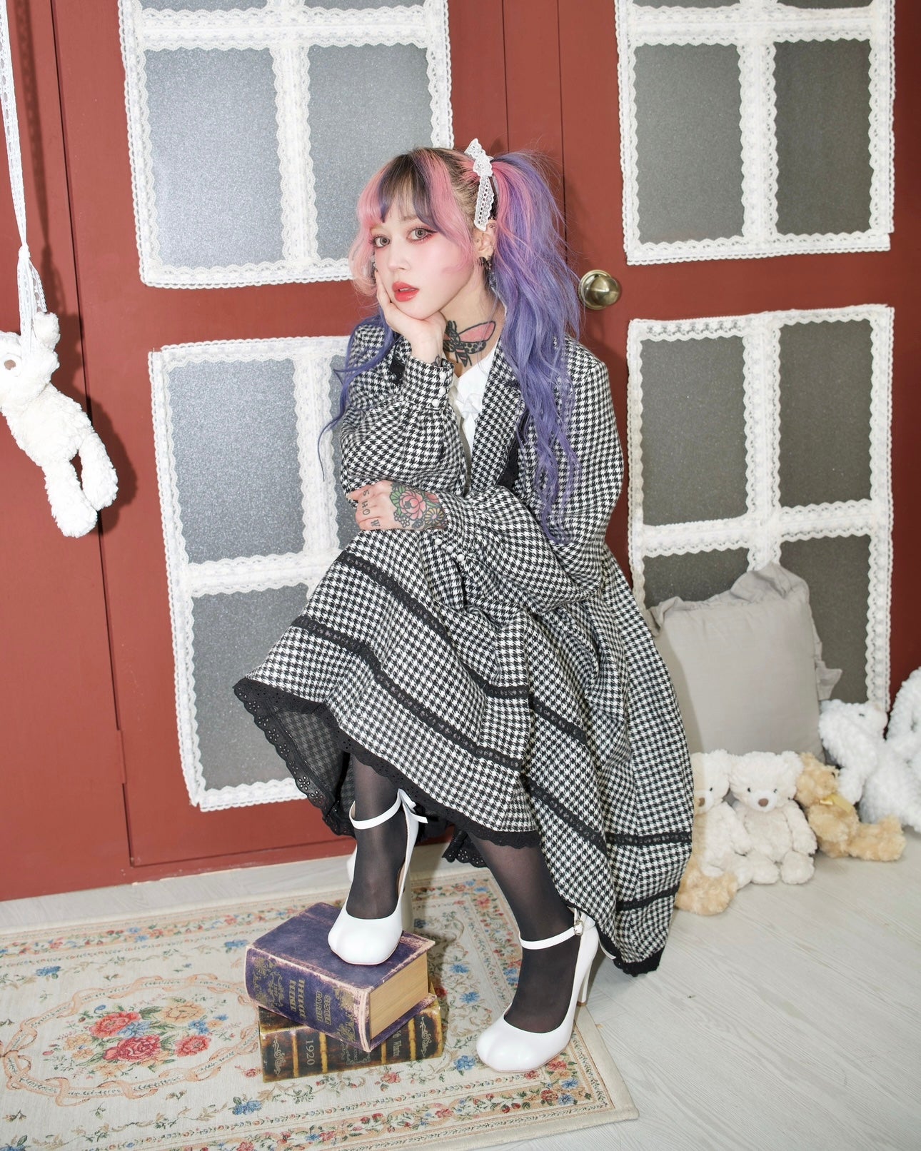 Prep School Idol Long Skirt Black Houndstooth