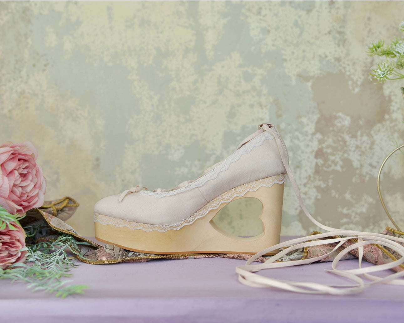 "Cupid's Ballerina" Heart Platform Lace Up Shoes - Cream
