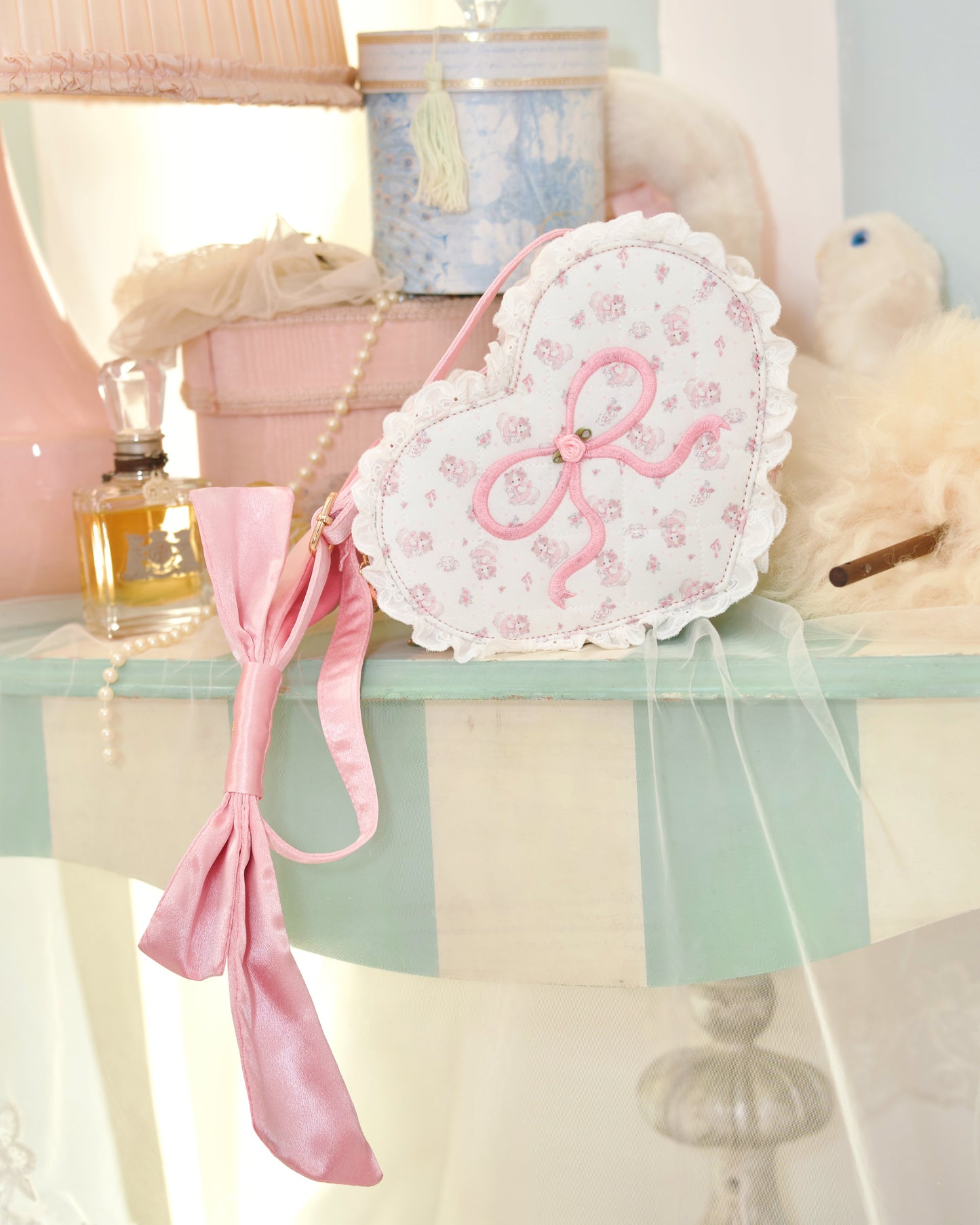 Ragdoll Kitty Quilted Ribbon Strap Bag