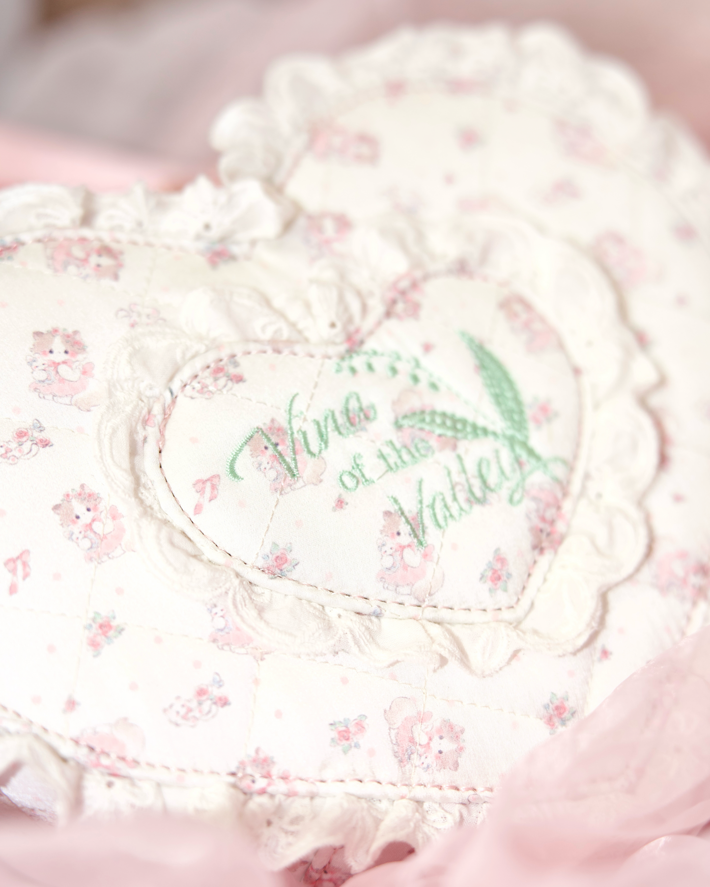 Ragdoll Kitty Quilted Ribbon Strap Bag
