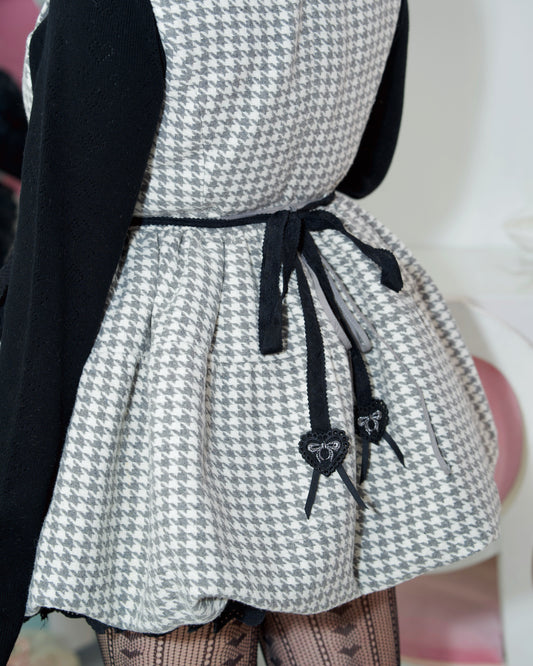 Fleur de Dentelle Apron Black // PREORDER