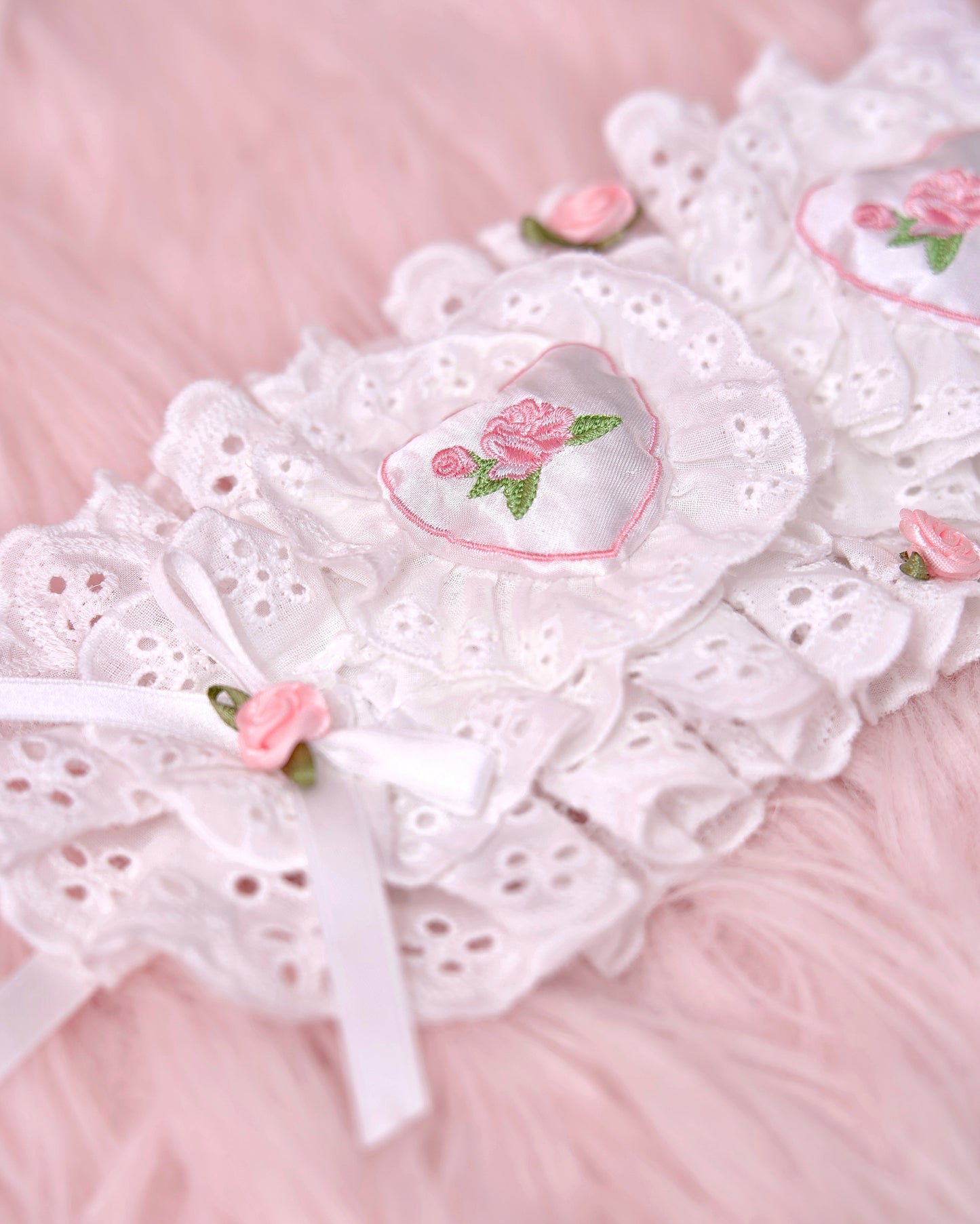 Heartbeat Rose Headdress - White