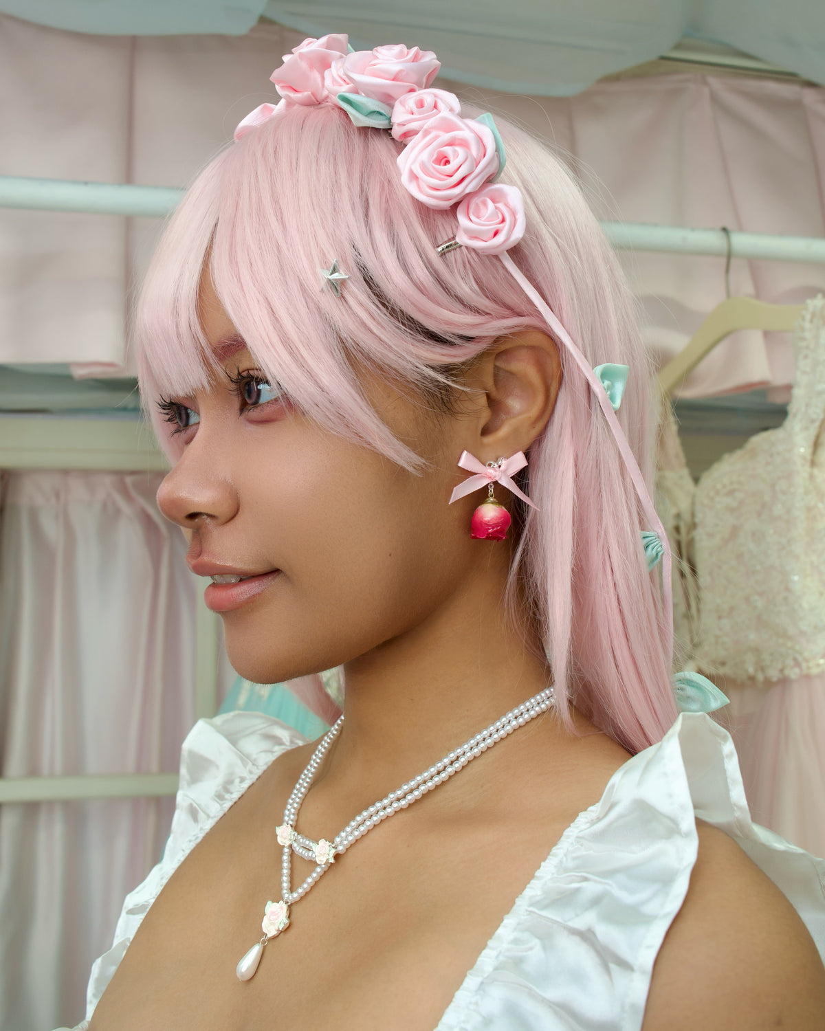 ローズバッド シークレットガーデン イヤリング - ブラッシュ // 予約注文