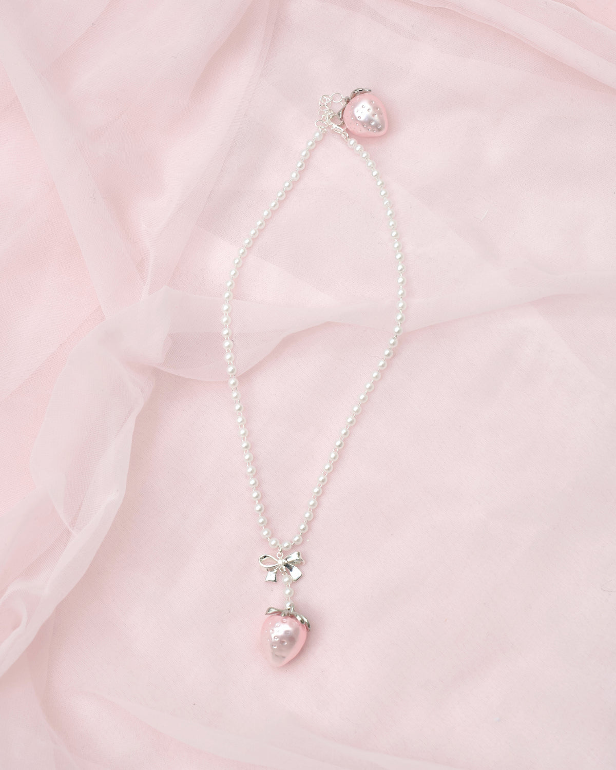 Strawberry Kiss Pearl Necklace - Pink // PREORDER