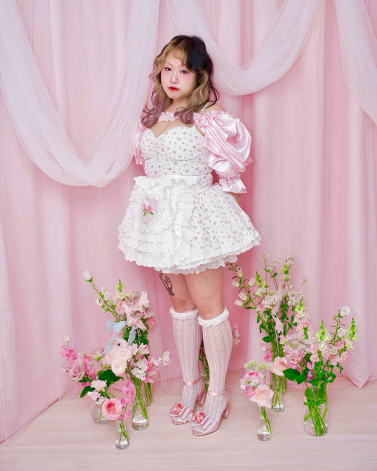 Cottage Frill Apron - White