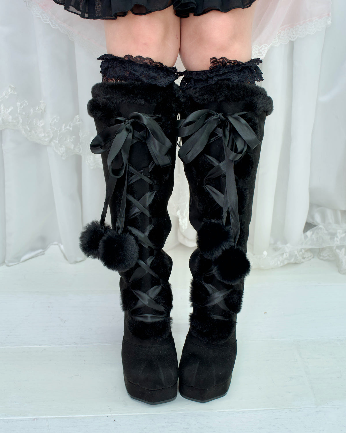 Snow Kitty Boots - Black // PREORDER