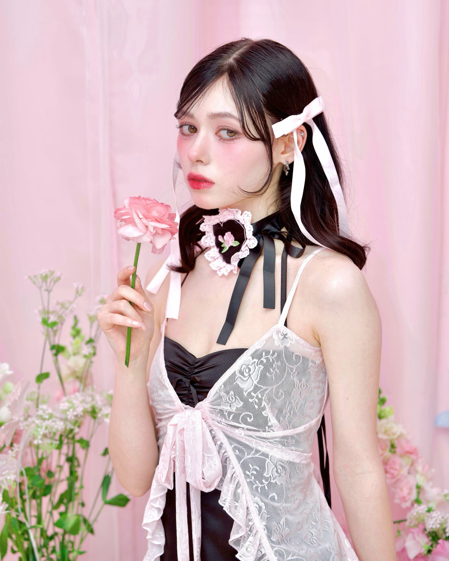 Sweetheart Rose Choker - Black