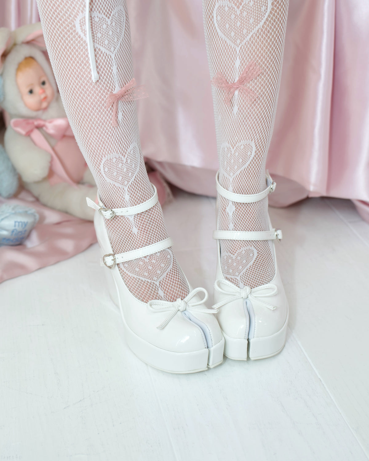 Little Lamb Tabi Wedge Heels - White // PREORDER