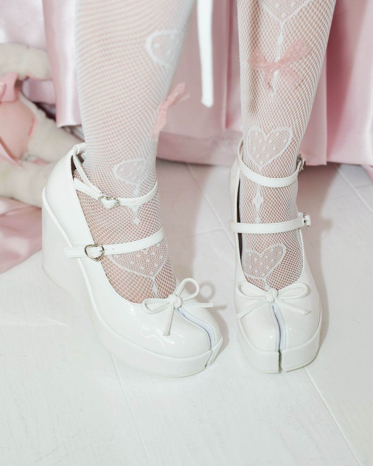 Little Lamb Tabi Wedge Heels - White // PREORDER