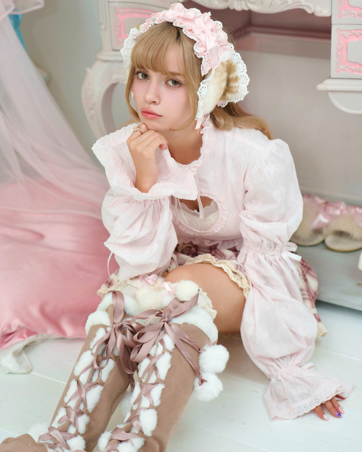 Snow Kitty Boots - Brown // PREORDER