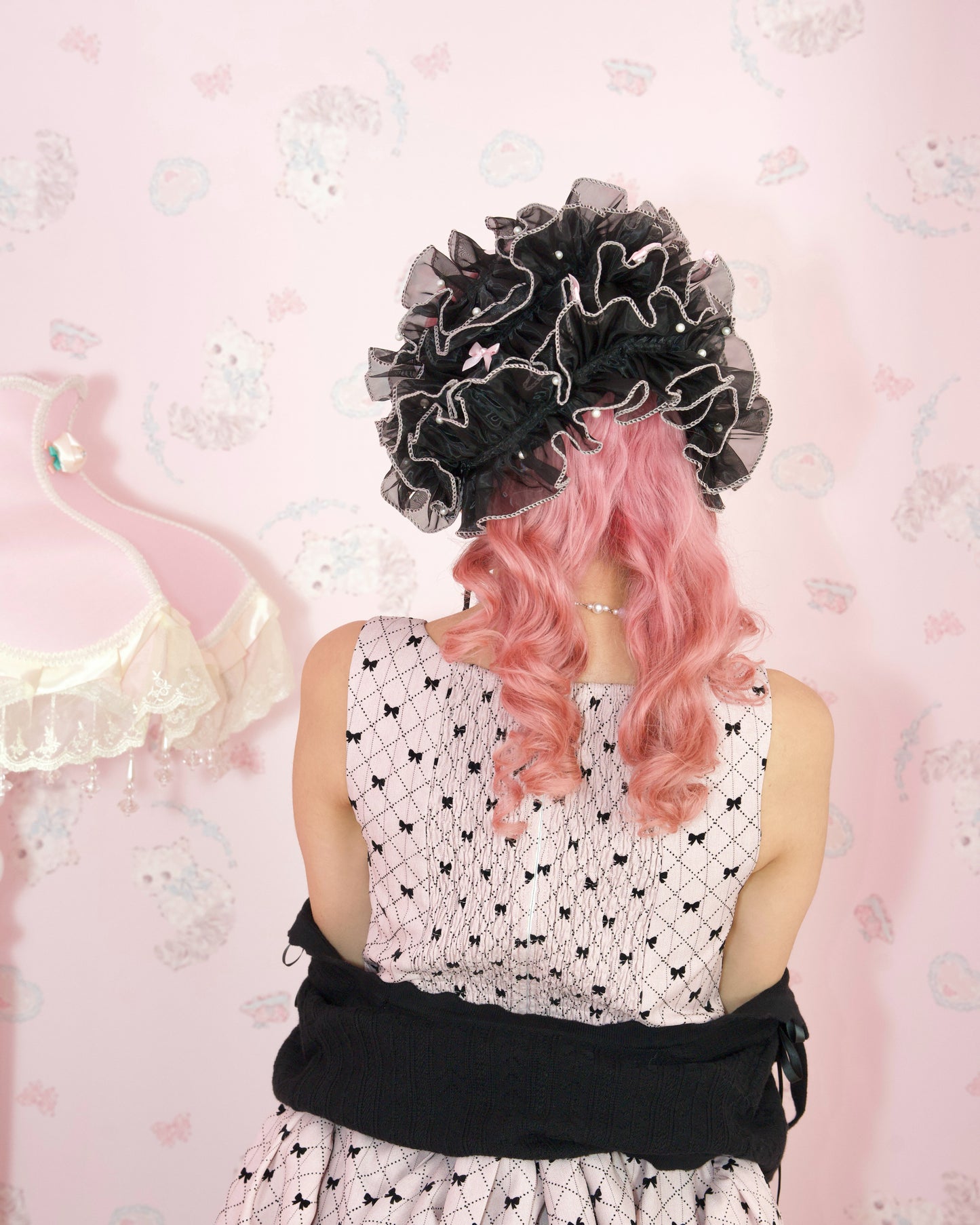 Rosy Pirouette Frill Ribbon Headdress - Blush Noir (Black x Pink) // PREORDER