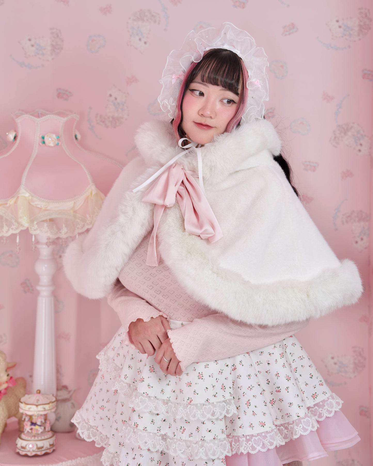 Rosy Pirouette Frill Ribbon Headdress - Snow Blossom (White x Pink) // PREORDER