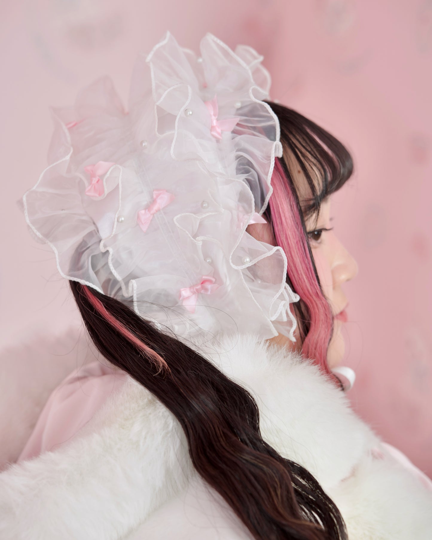 Rosy Pirouette Frill Ribbon Headdress - Snow Blossom (White x Pink) // PREORDER