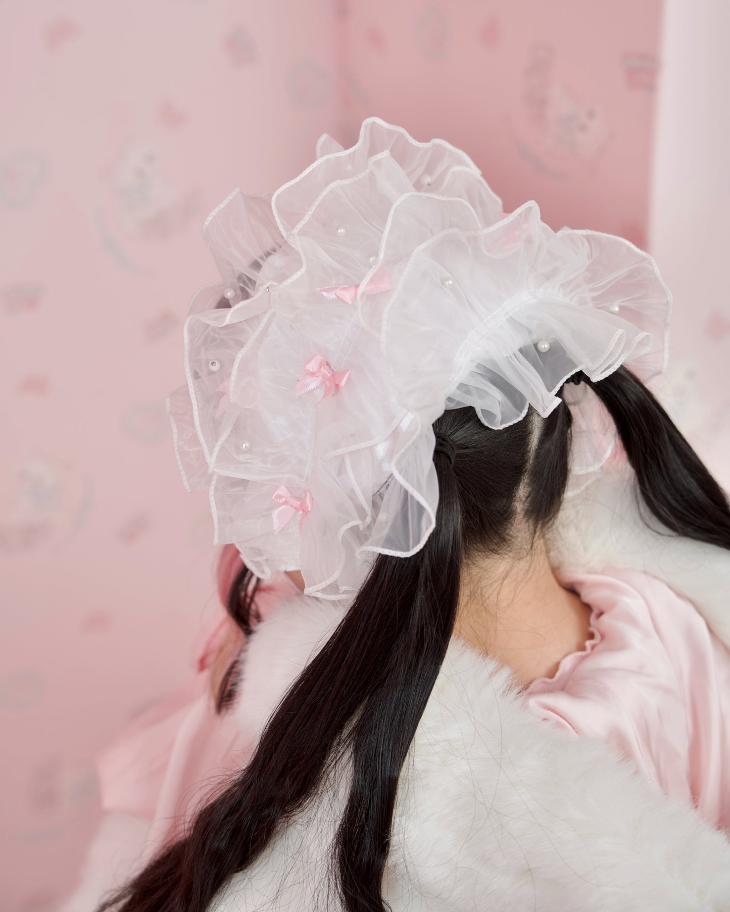 Rosy Pirouette Frill Ribbon Headdress - Snow Blossom (White x Pink) // PREORDER