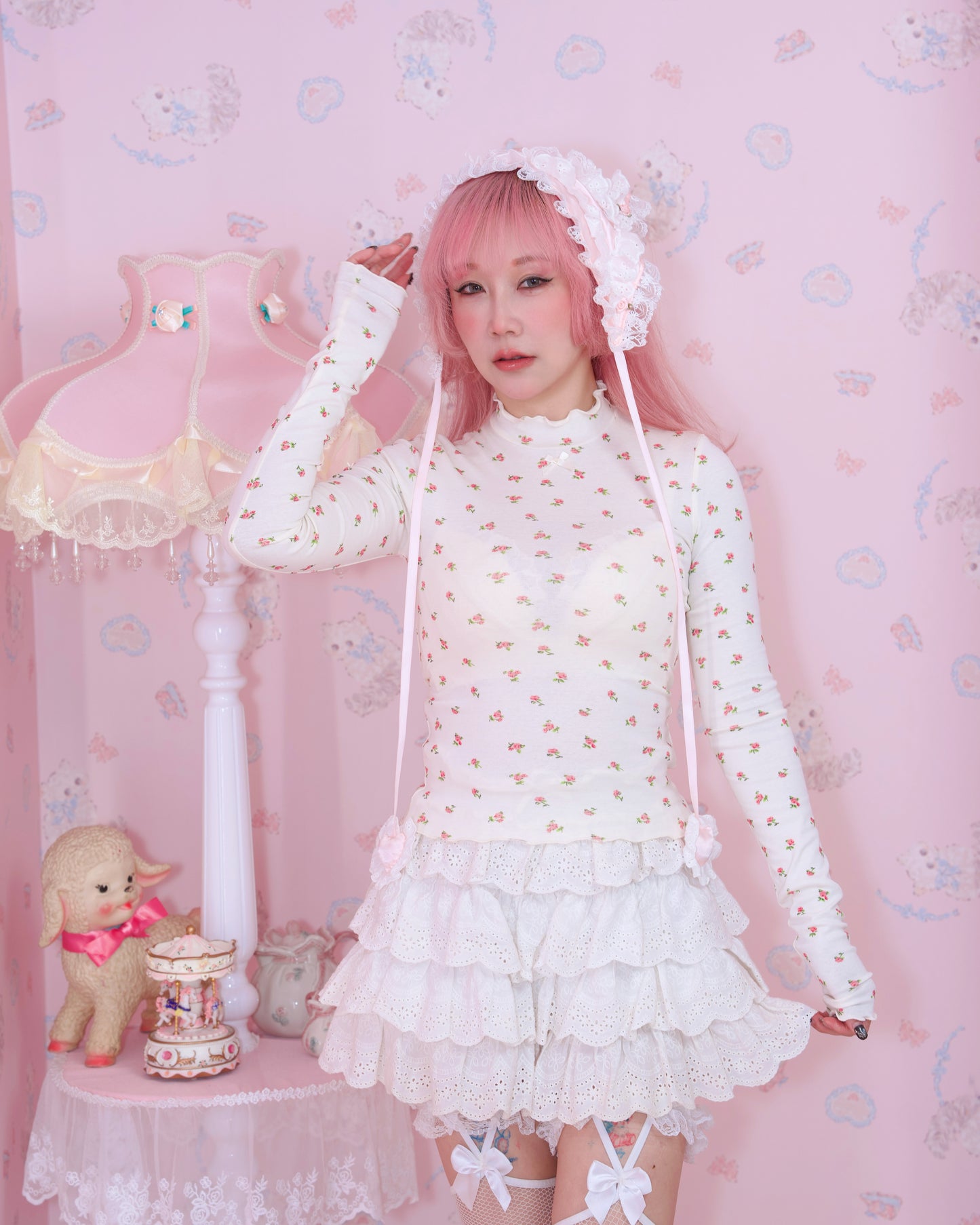 Your Dream Turtleneck - Floral White // PREORDER