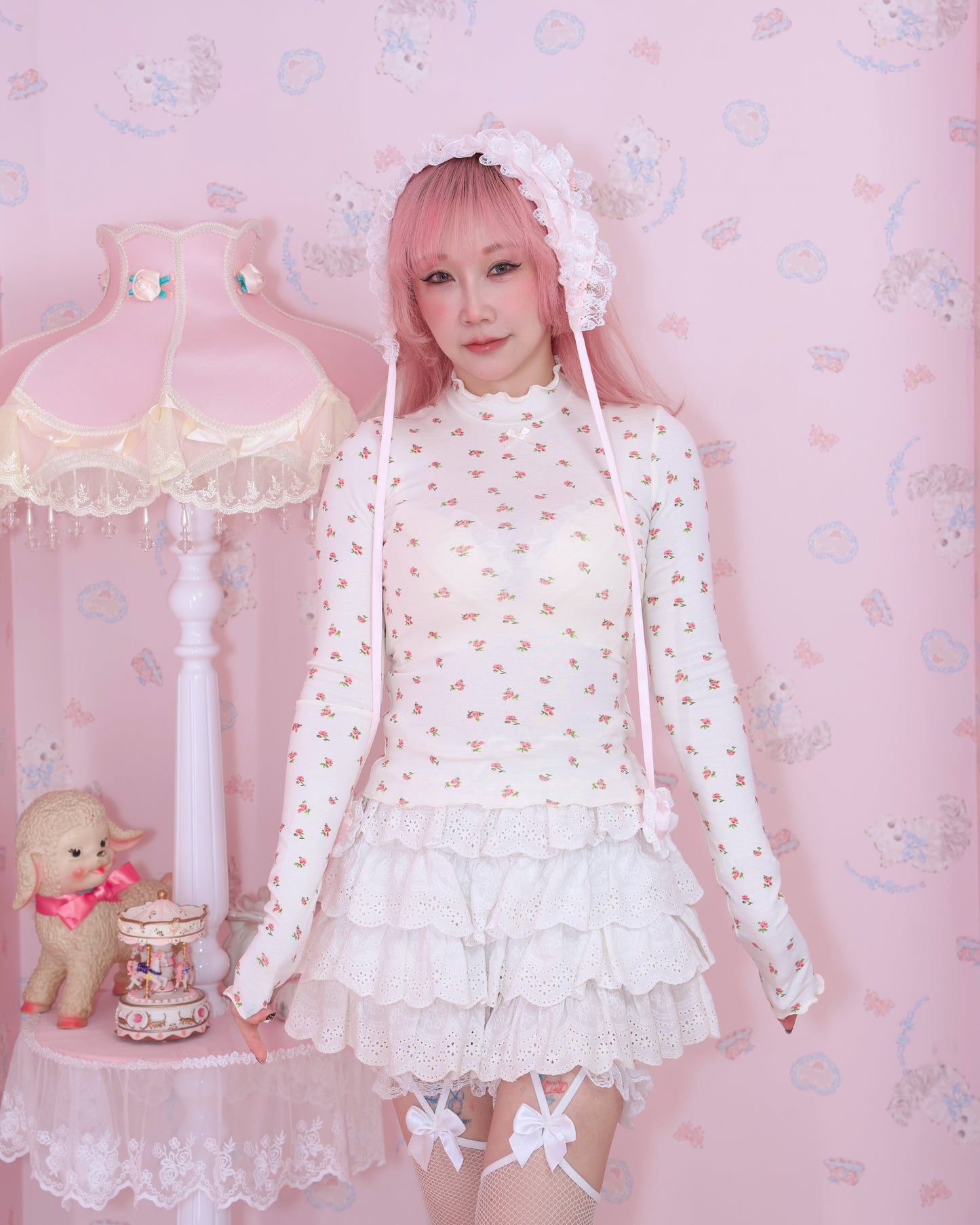 Your Dream Turtleneck - Floral White // PREORDER