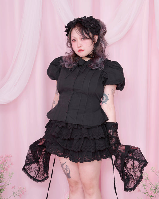Rosa D'Amour Shortsleeve Blouse - Black