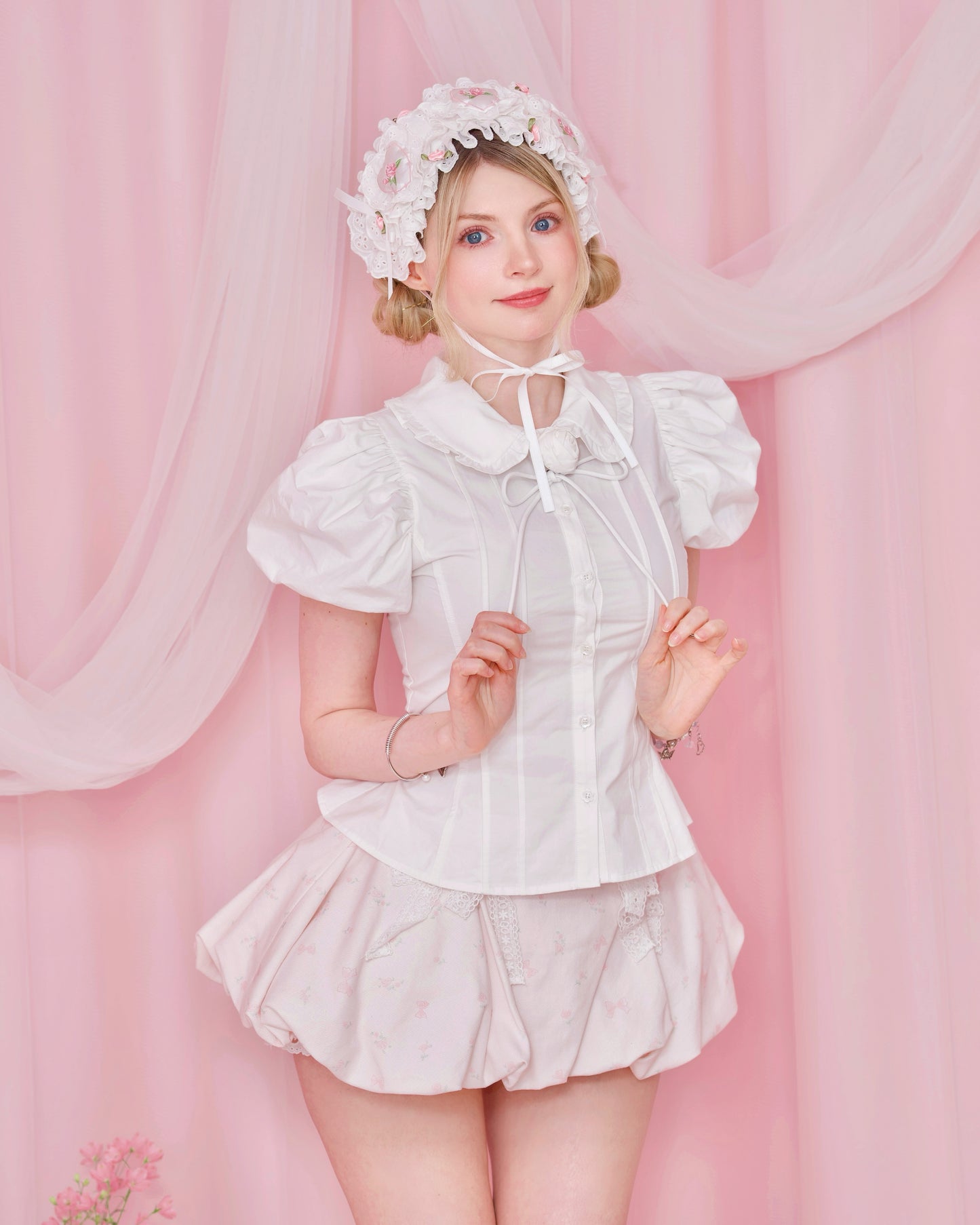 Rosa D'Amour Shortsleeve Blouse - White