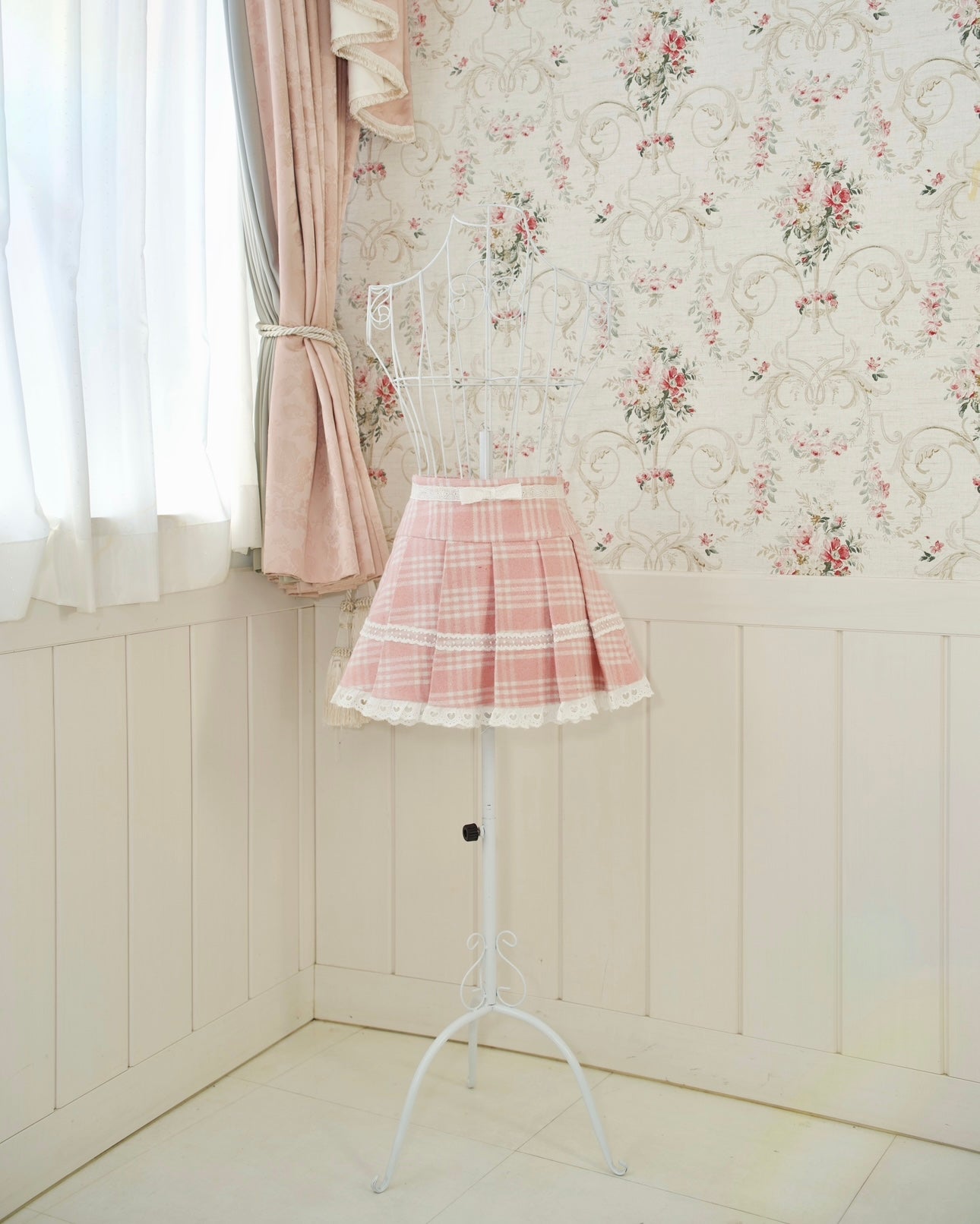 Prep School Idol Pink Check Skirt // PREORDER