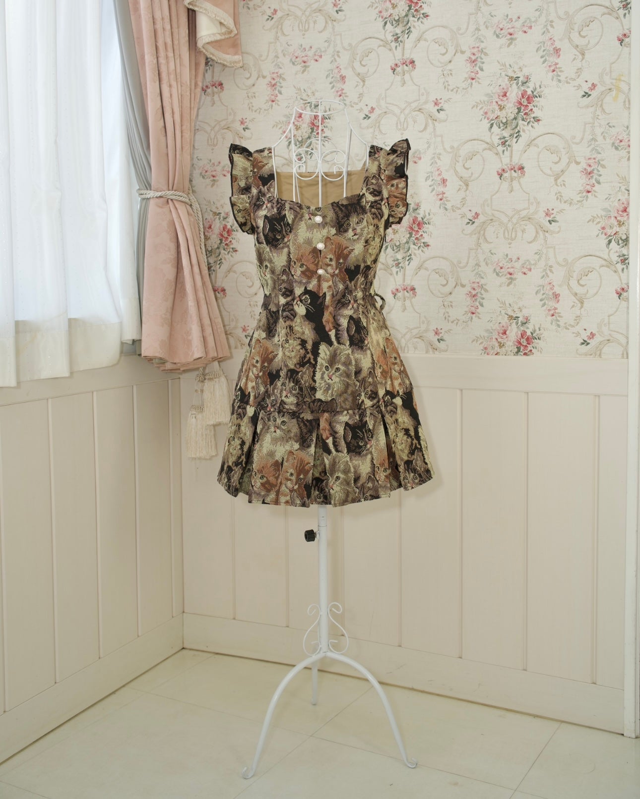 Prep School Idol Kitty Print DRESS