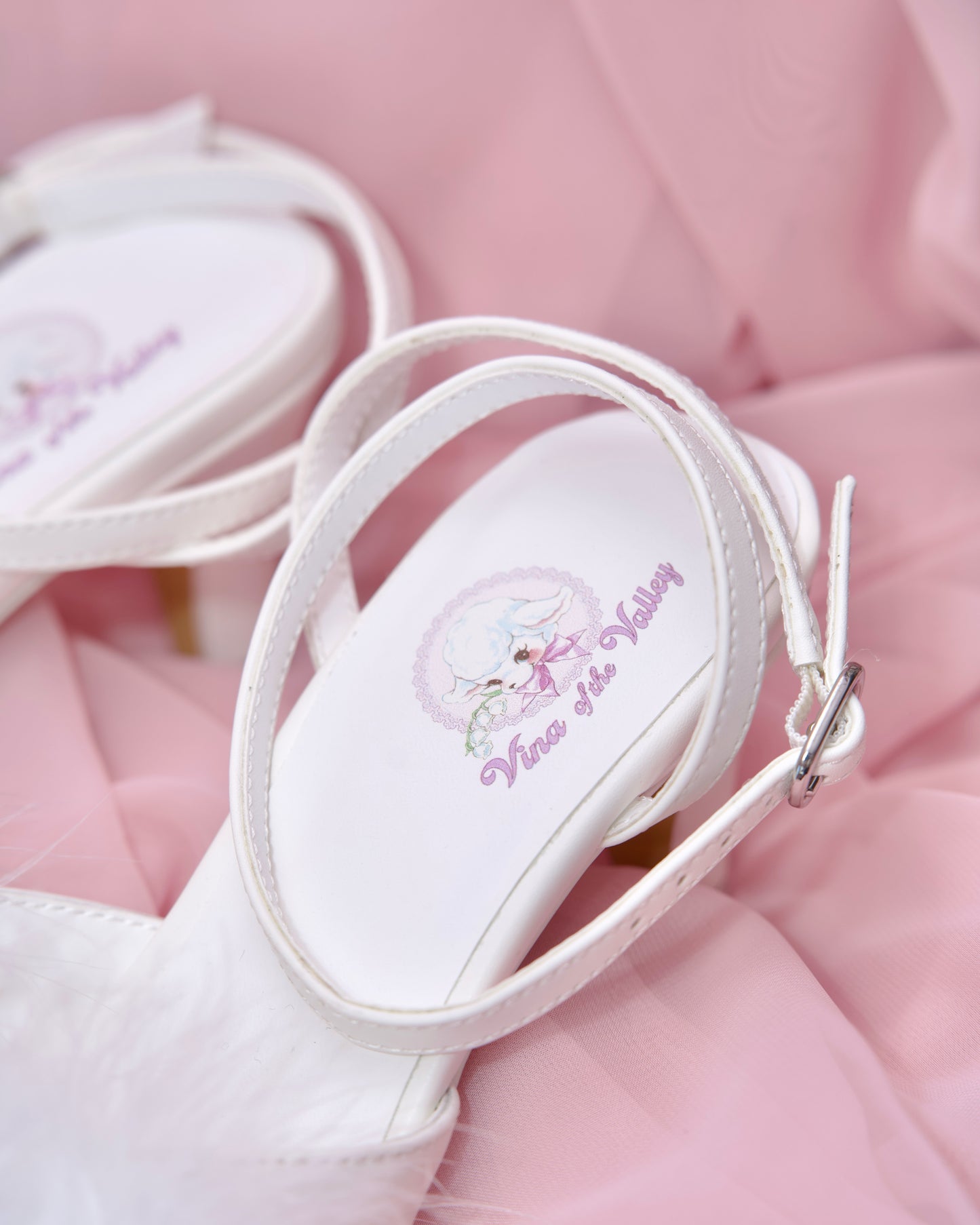 Fuwa Fuwa Low Heel Sandals - White // PREORDER