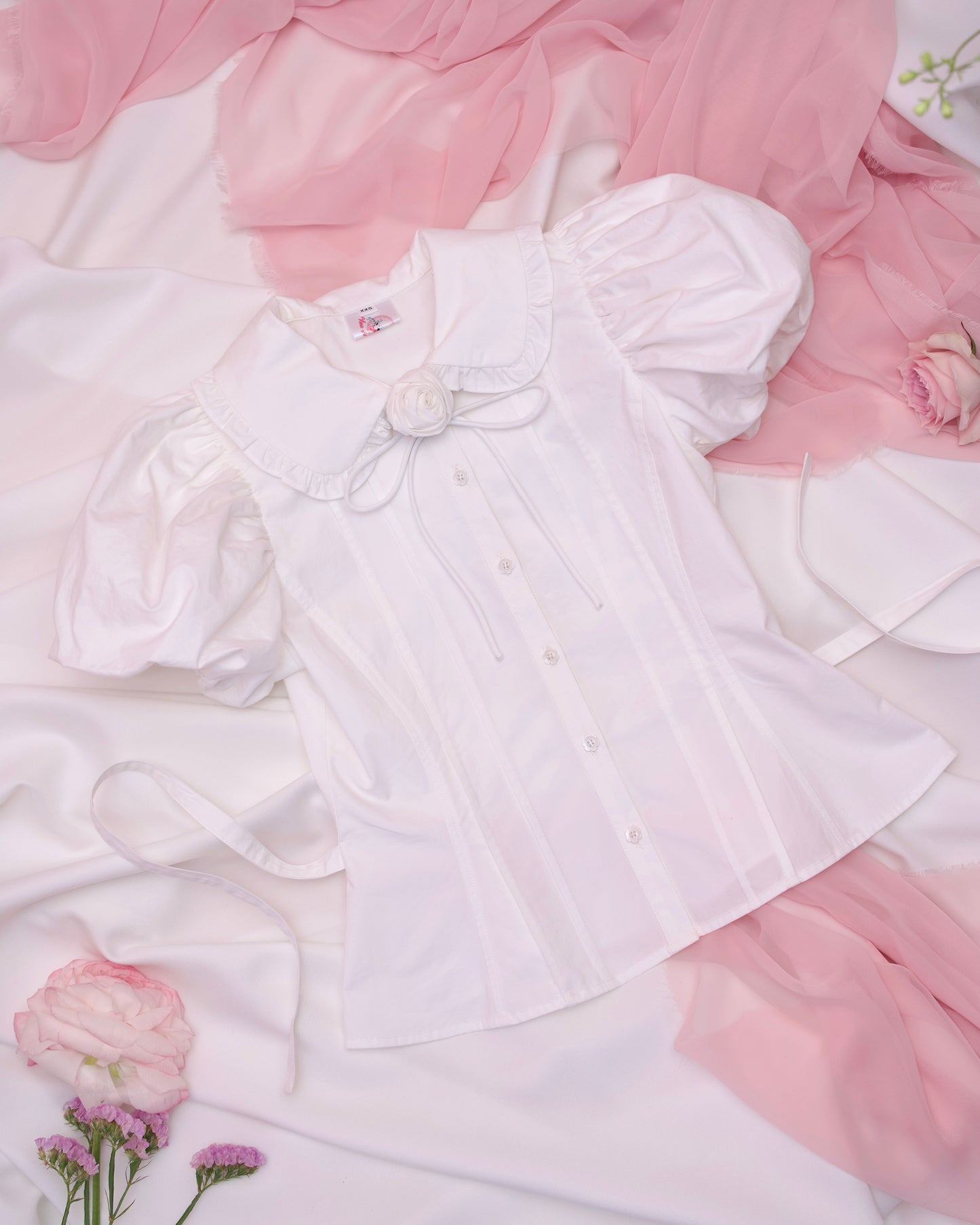 Rosa D'Amour Shortsleeve Blouse - White