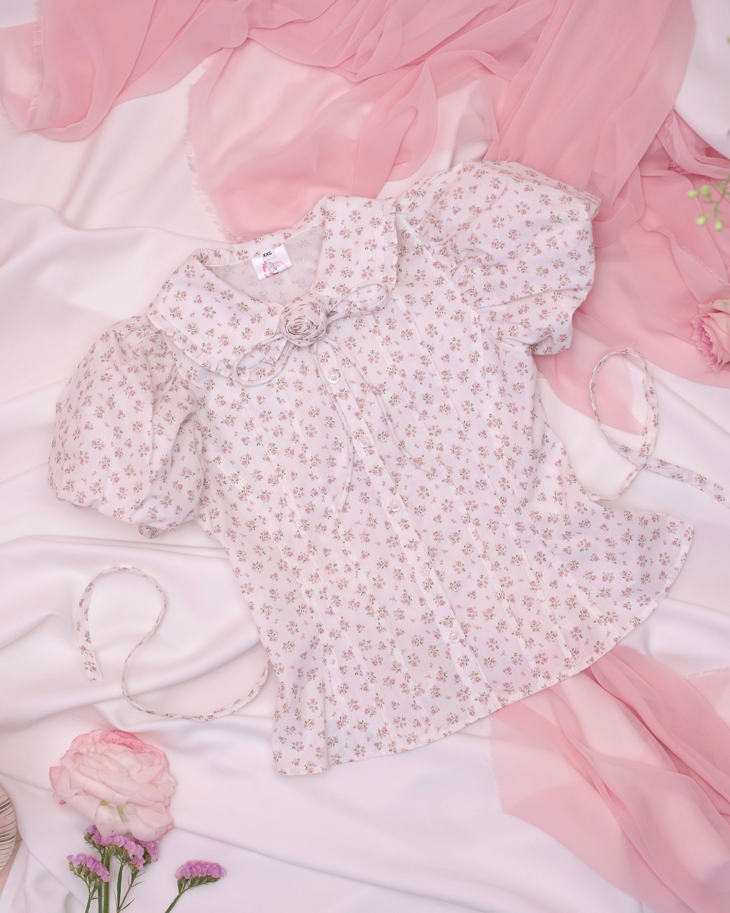 Rosa D'Amour Shortsleeve Blouse - White x Pink Floral