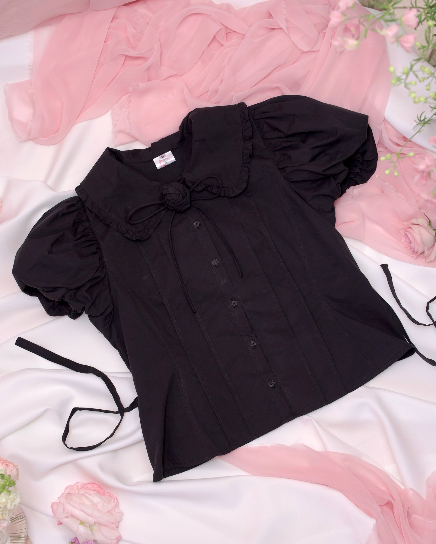 Rosa D'Amour Shortsleeve Blouse - Black