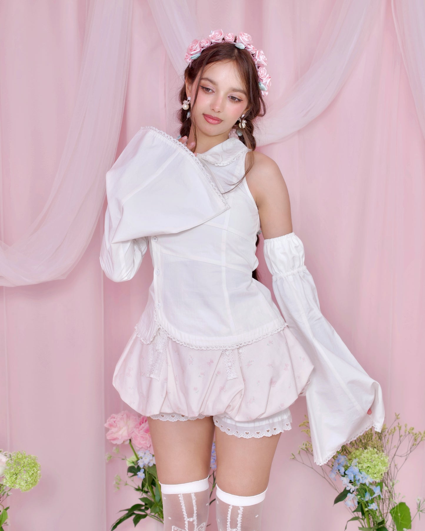 World is Mine Blouse - White // PREORDER