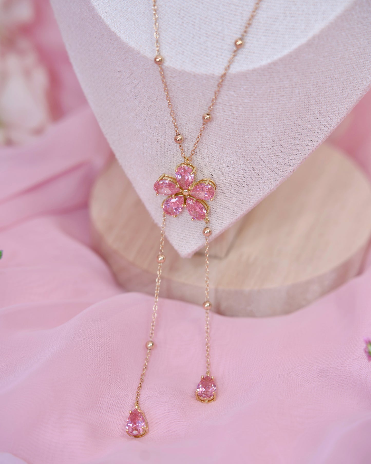 Sakura Petal Necklace - Gold