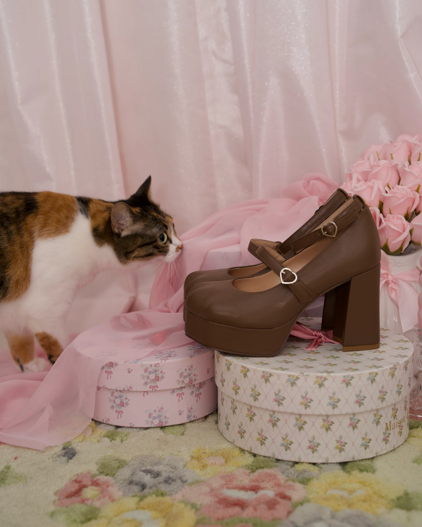 Kitty Platform Heels Brown PREORDER