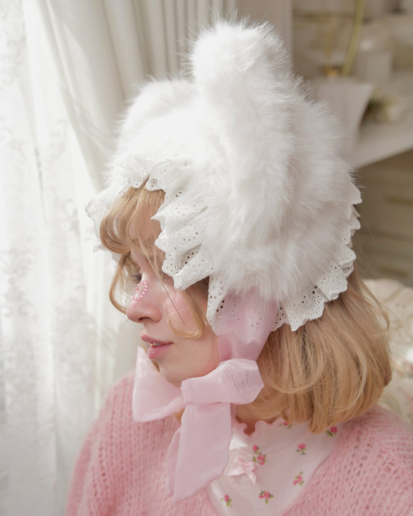 Kitty Dreams Ribbon Bonnet - White // PREORDER