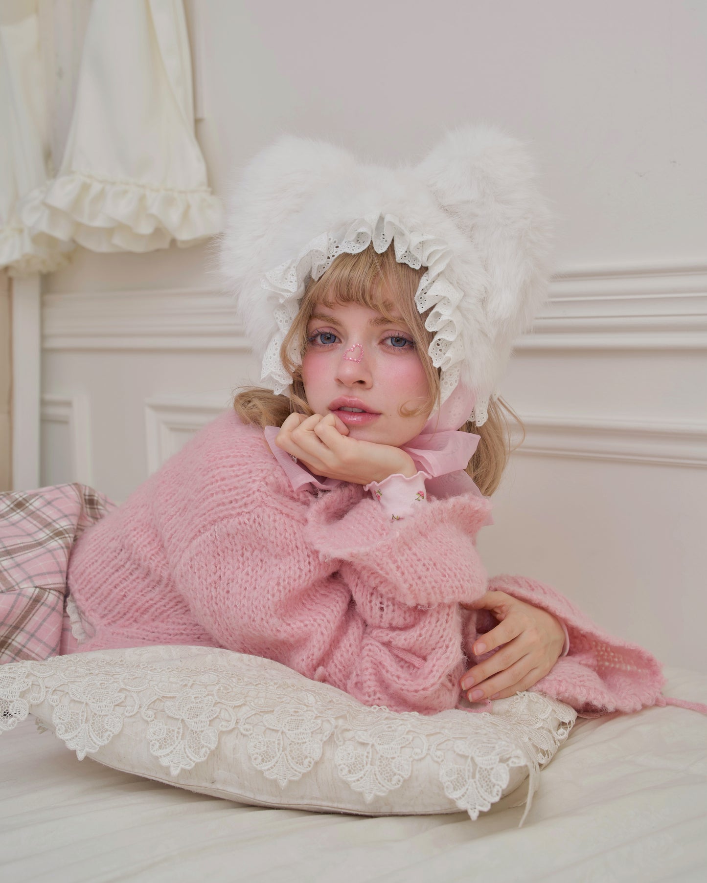 Kitty Dreams Ribbon Bonnet - White // PREORDER