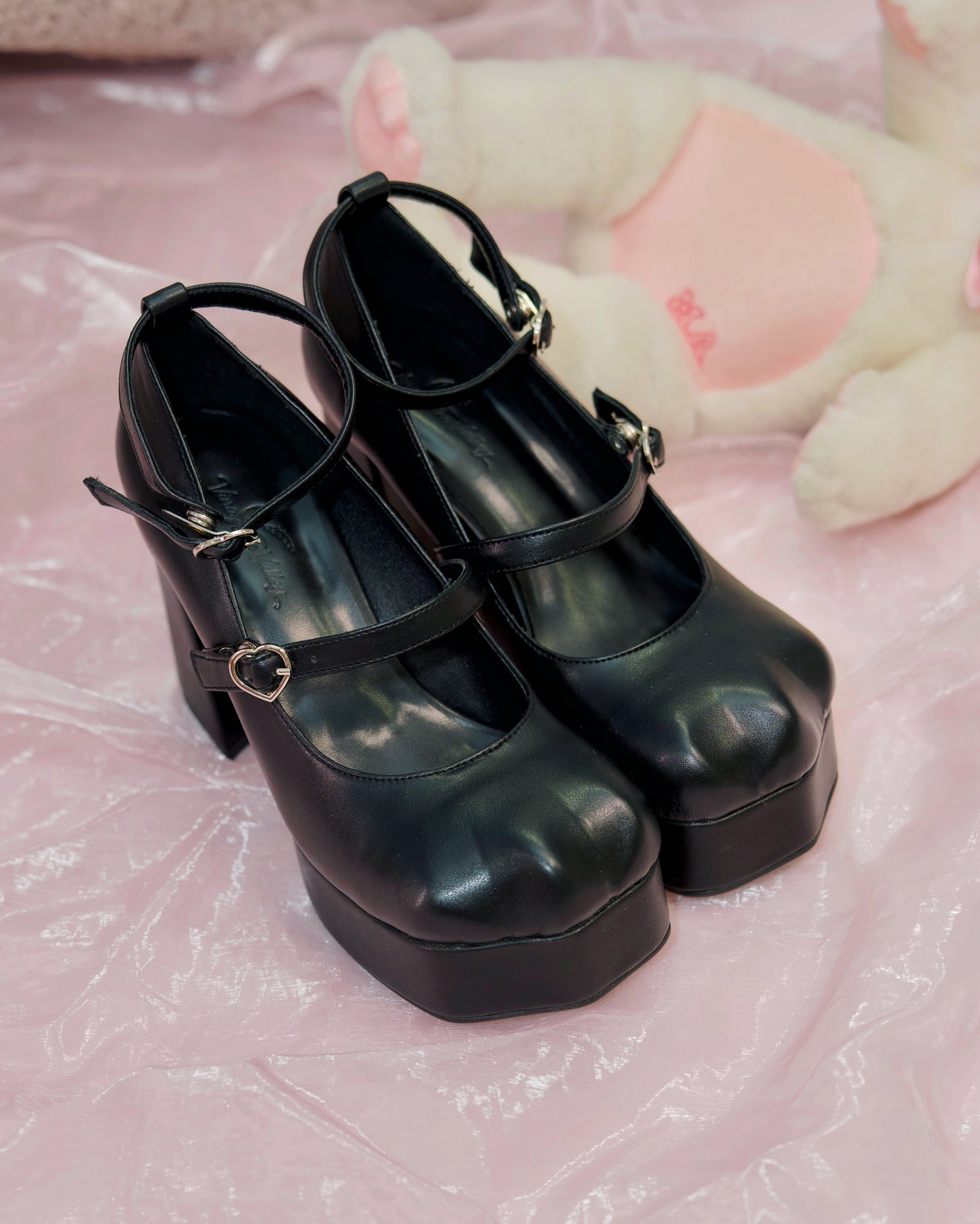 Kitty Platform Heels Black PREORDER