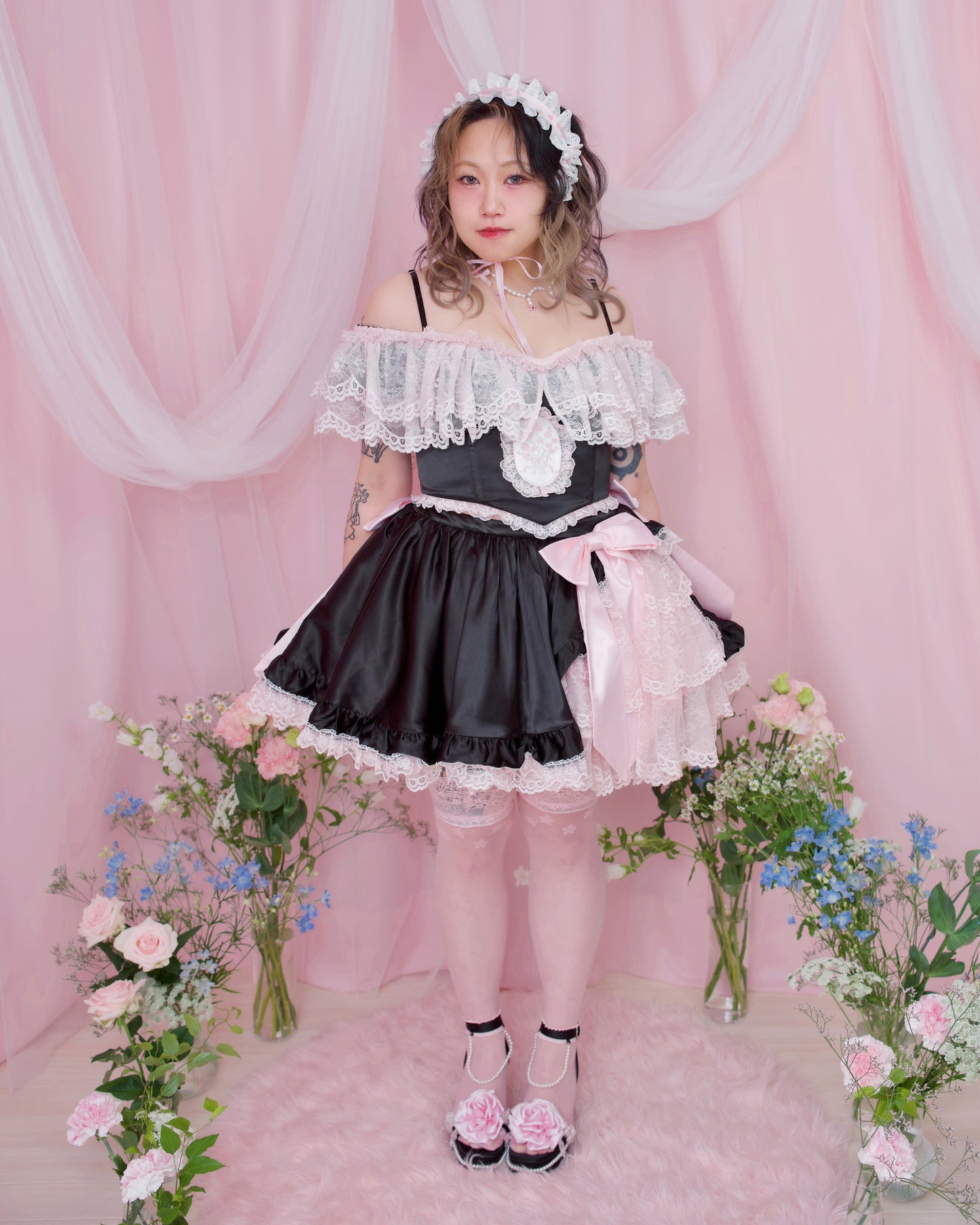 Rose Soirée Ball Gown Lace Up Bustier - Black // PREORDER