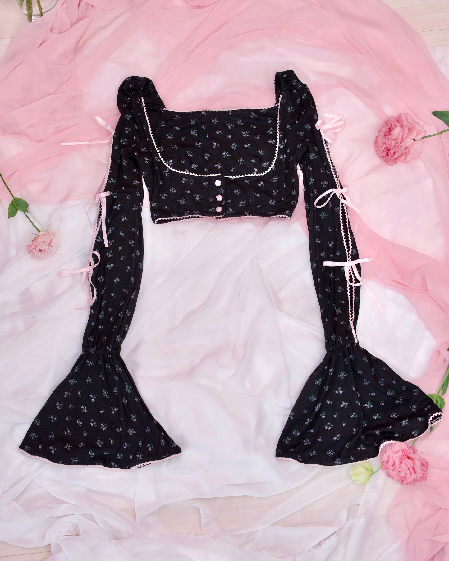 Promenade Daydream Cardigan - Black // PREORDER