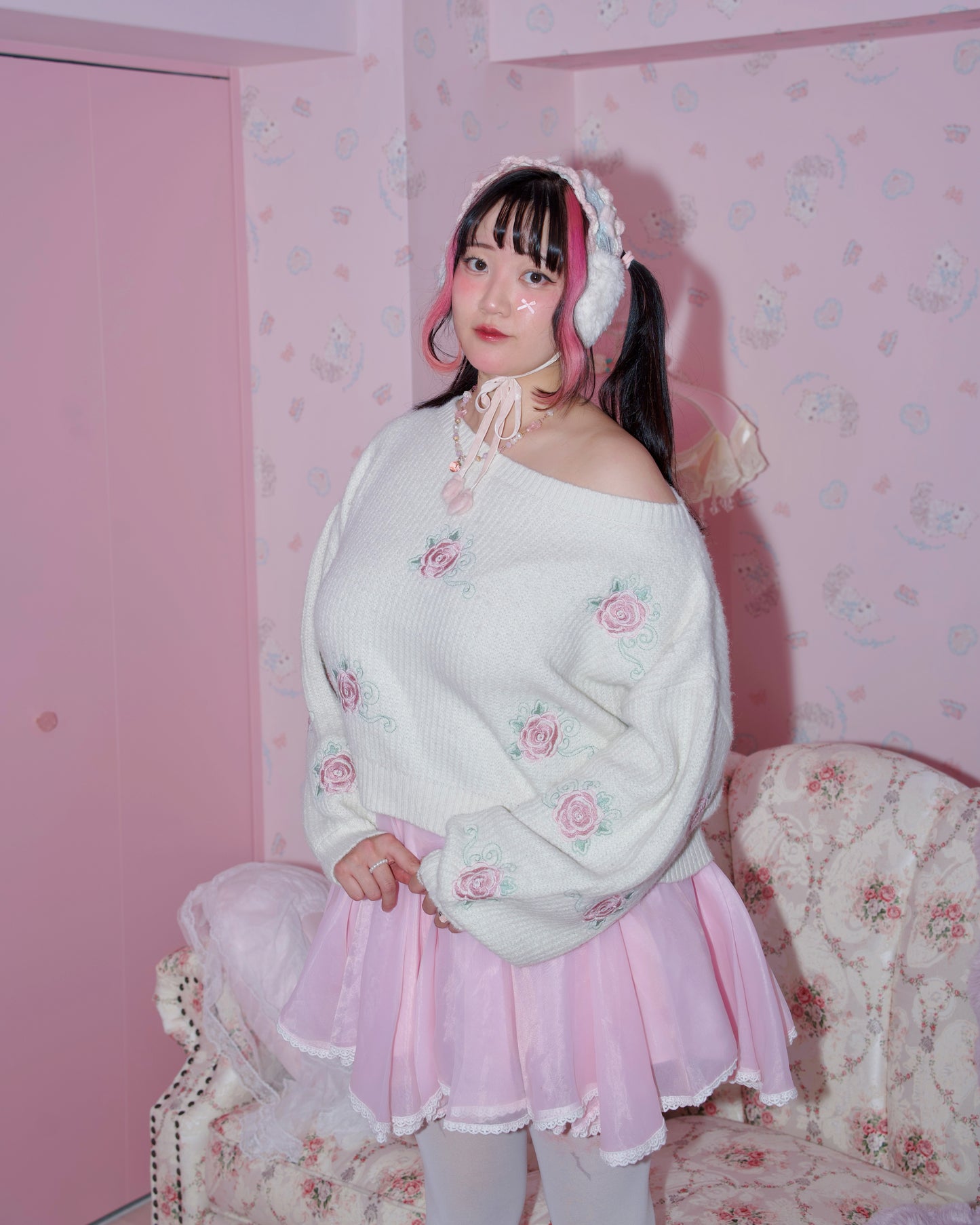 Dreamy Rose Off-Shoulder Jumper - White // PREORDER