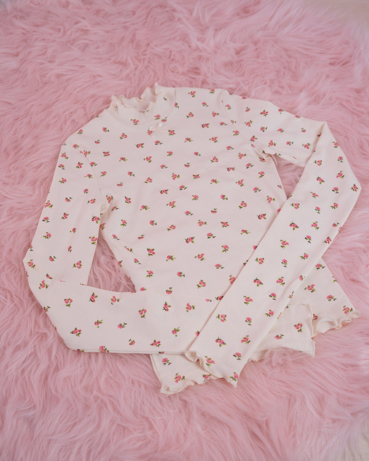 Your Dream Turtleneck - Floral White // PREORDER