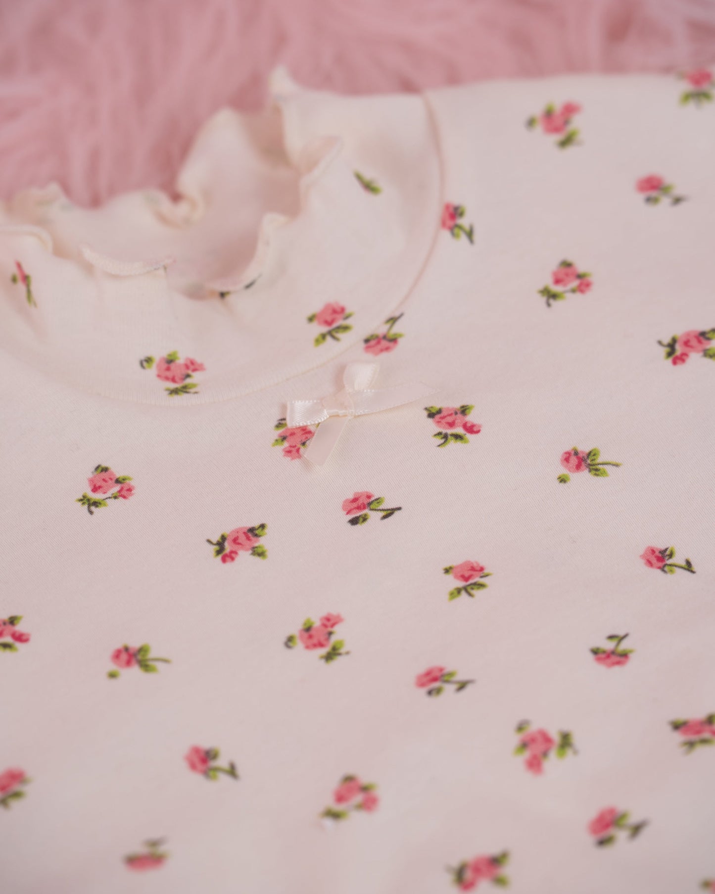 Your Dream Turtleneck - Floral White // PREORDER